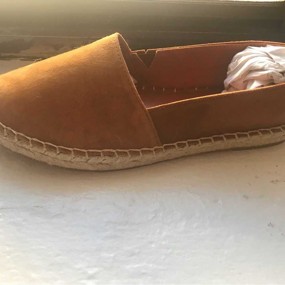 Women’s flats size 7.5 aldo